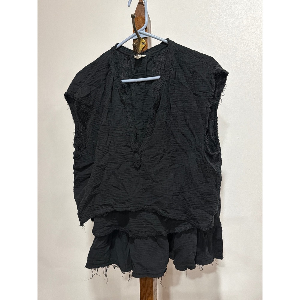 Aerie Black Gauze 2 Piece Set V-Neck Sleeveless Top Tiered Ruffle Shorts Medium